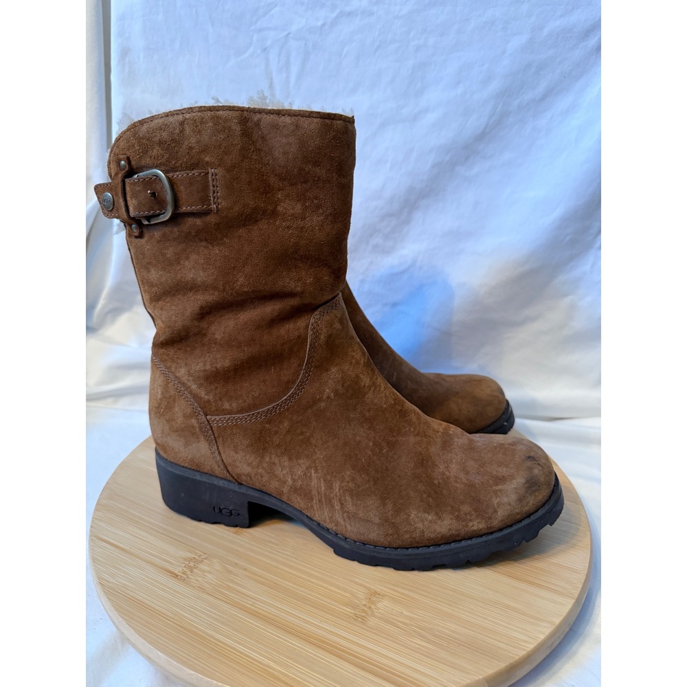 UGG Lynnea Chestnut Suede Shearling Lined Buckle Boots 1982 Brown Womens 8.5 - Picture 3 of 8